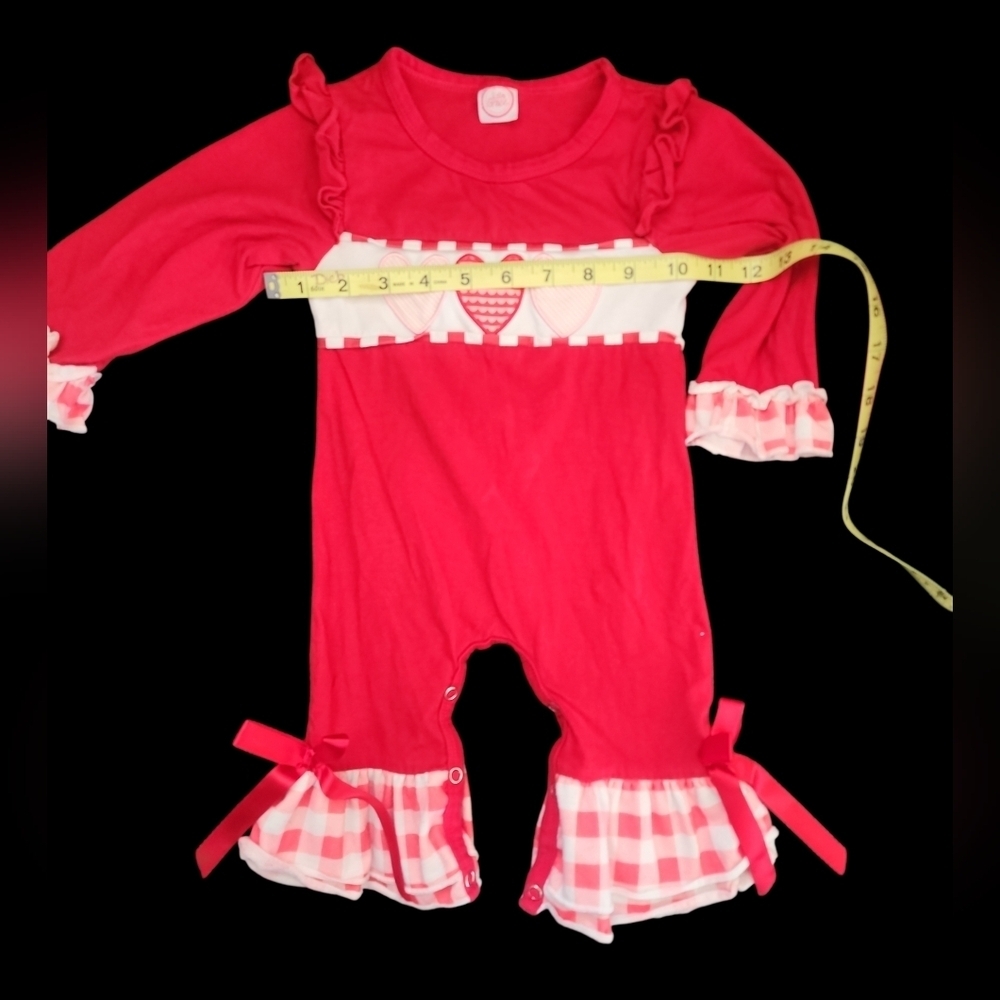 Baby Girl 2xs? Hearts Outfit By Isla Grace. Preloved Condition.